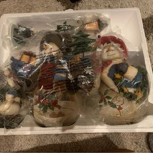 GRANDEUR NOEL FABRIC MACHE 2002 COLLECTION